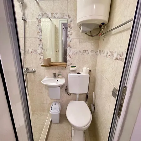 'the Conch' With Private Entrance And Bathroom Apartman